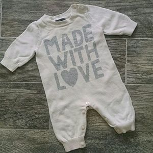 MADE WITH L💜VE - baby gap